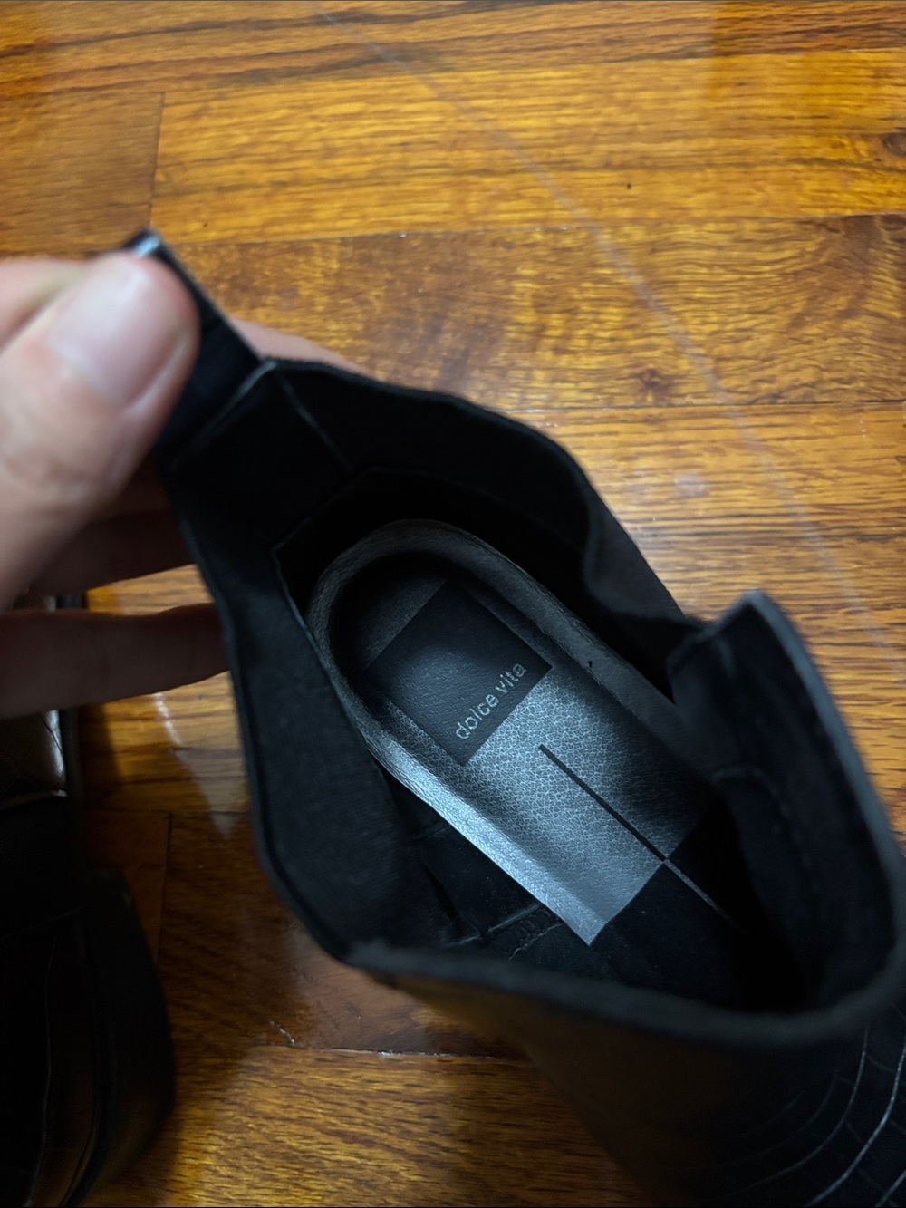 Dolce Vita ‘Tristan’ Black Leather Ankle Chelsea Boots - Picture 7 of 8